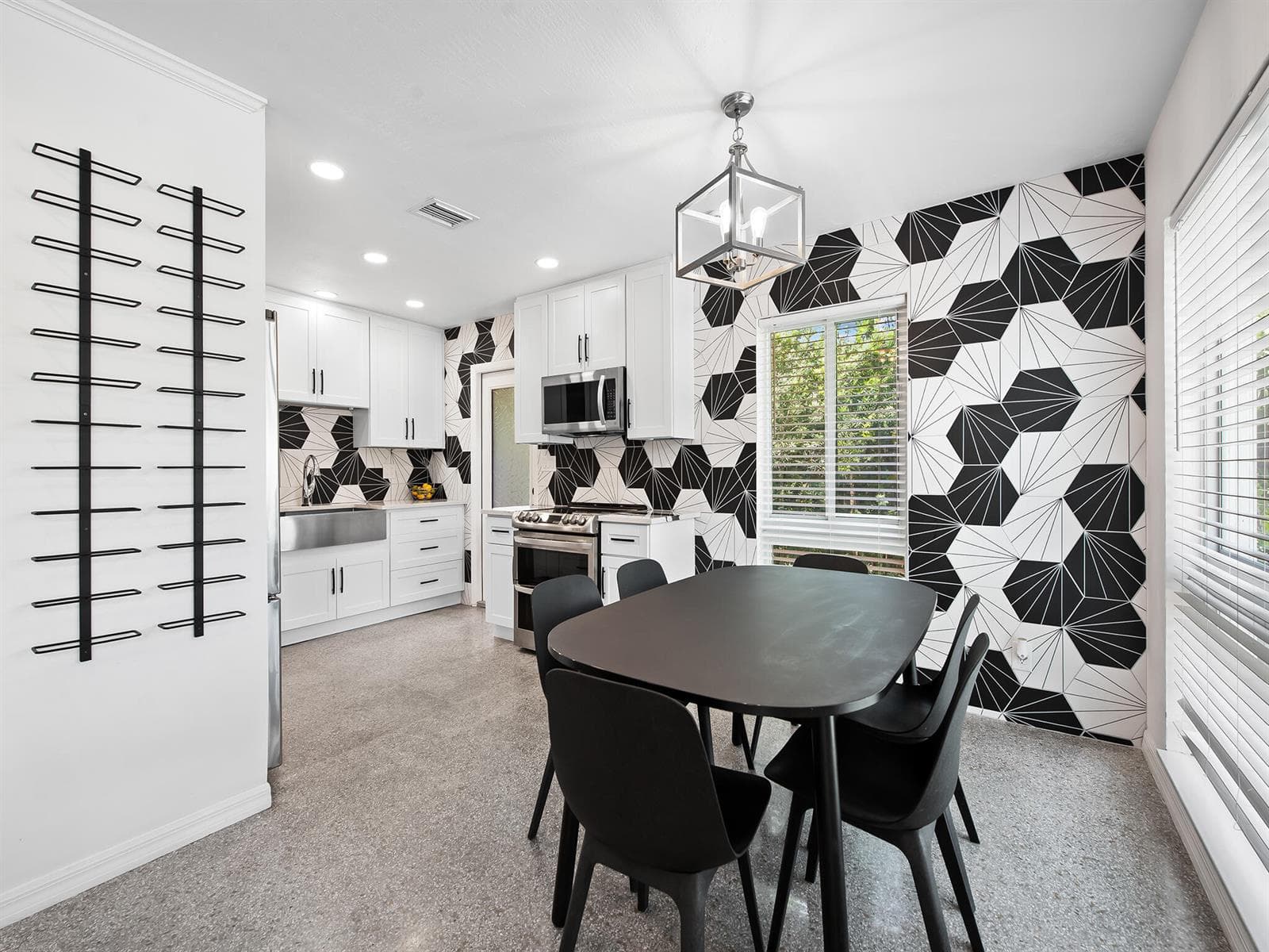 657 NW 30th Court, Wilton Manors, FL 33311 photo 8
