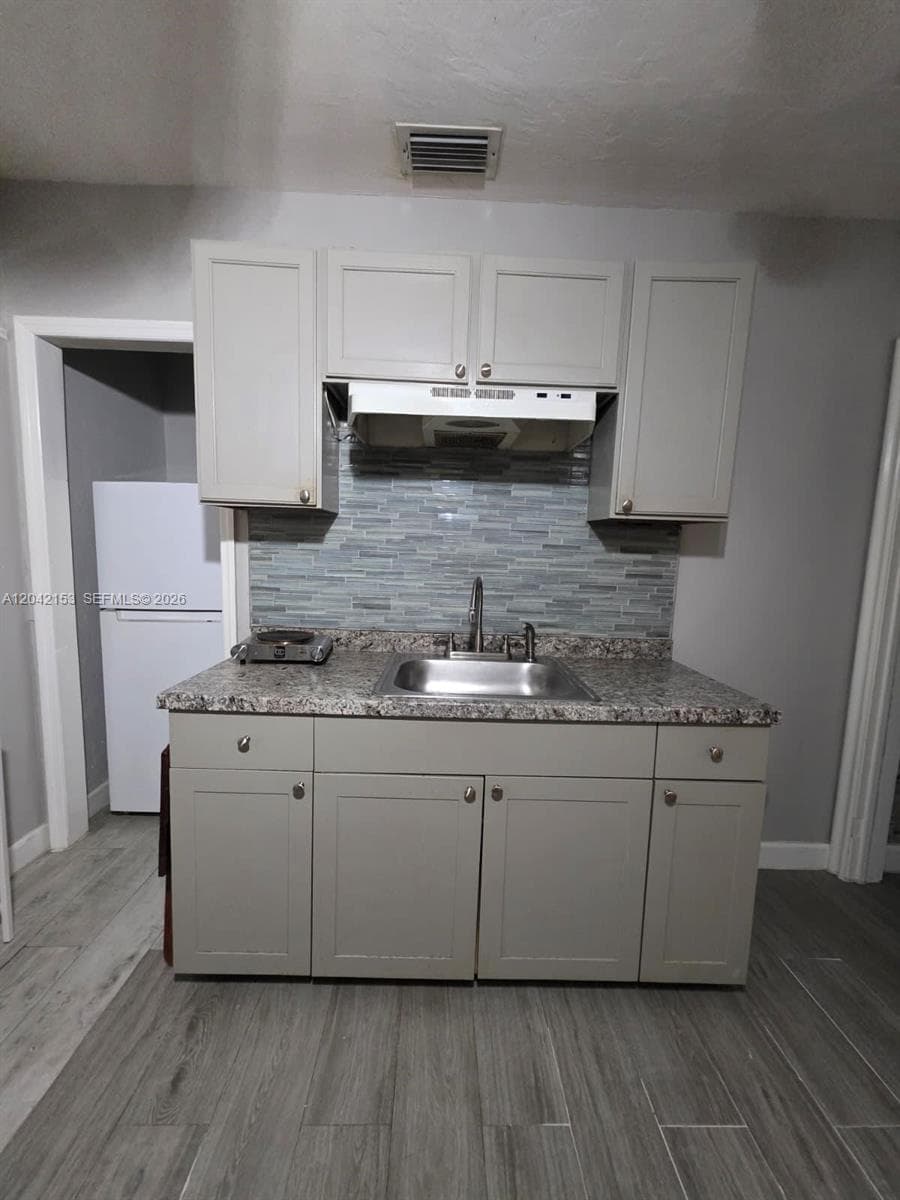 6837 SW 39th Ter # 2, Miami, FL 33155 photo 6