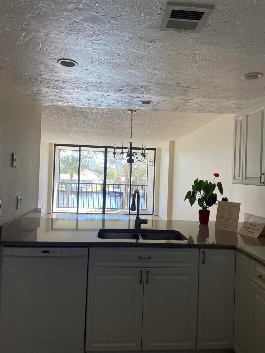 14 Royal Palm Way # 204, Boca Raton, FL 33432 photo 7