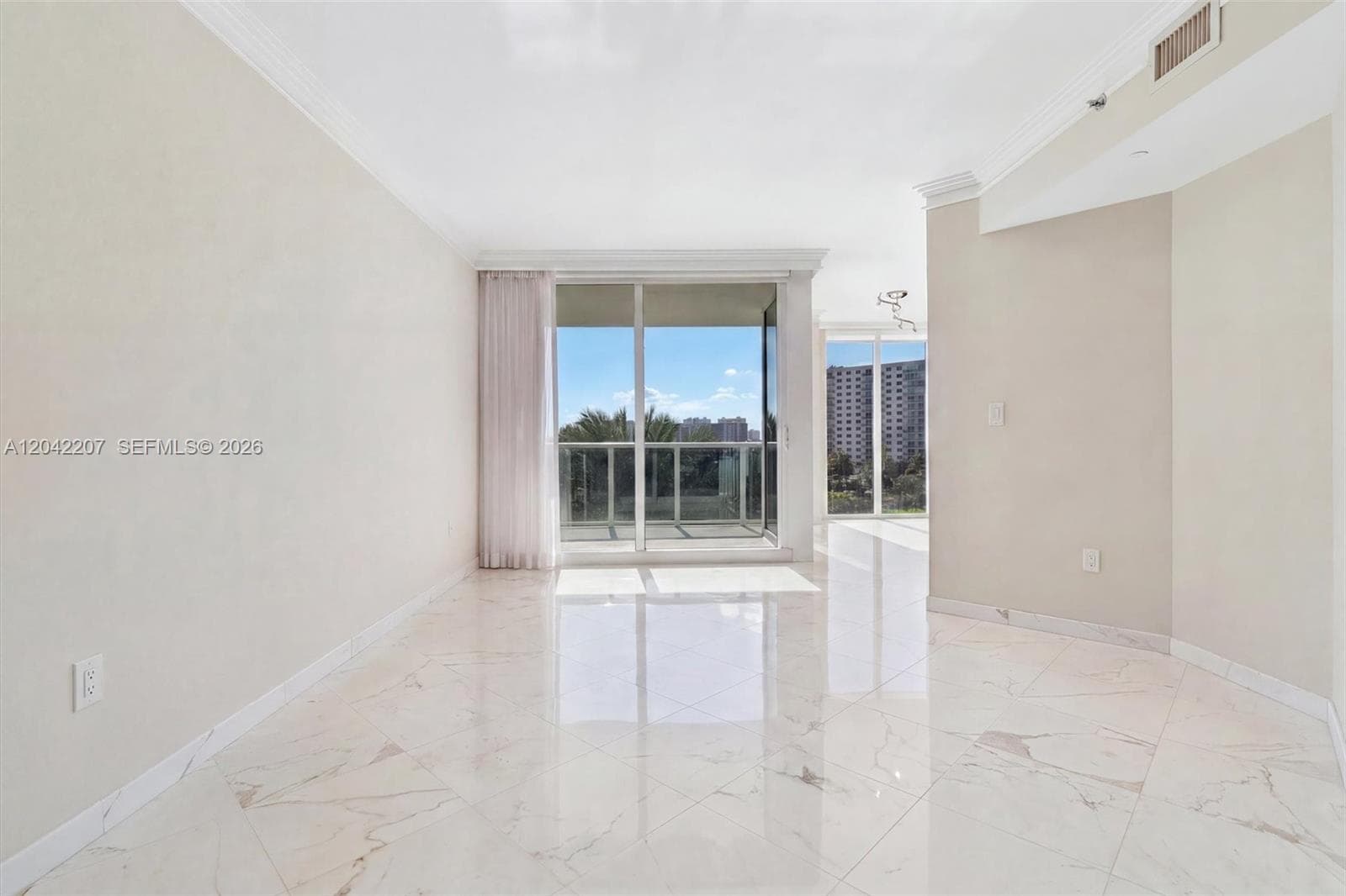 19333 Collins Ave # 703, Sunny Isles Beach, FL 33160 photo 9