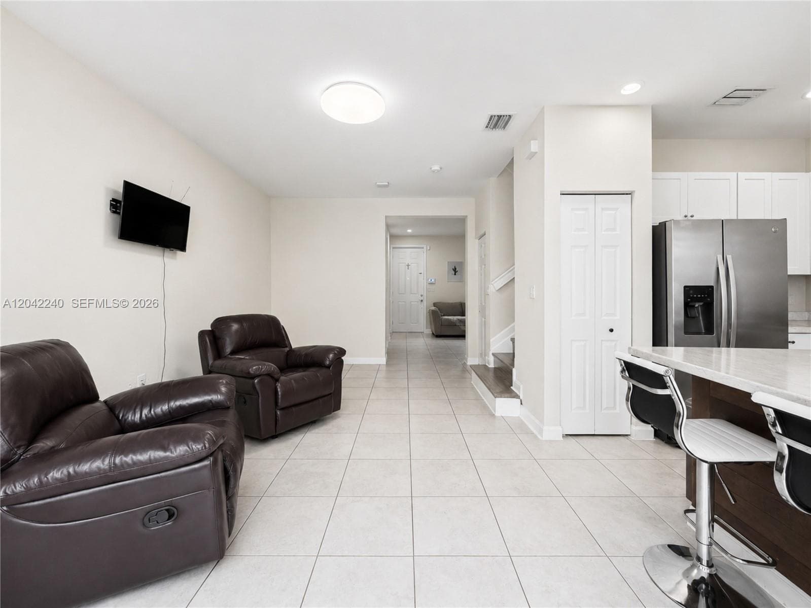 10604 W 33rd Ln, Hialeah, FL 33018 photo 8