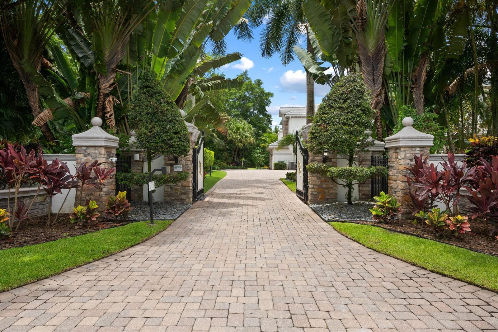 8950 NW 70th Court, Parkland, FL 33067 photo 2
