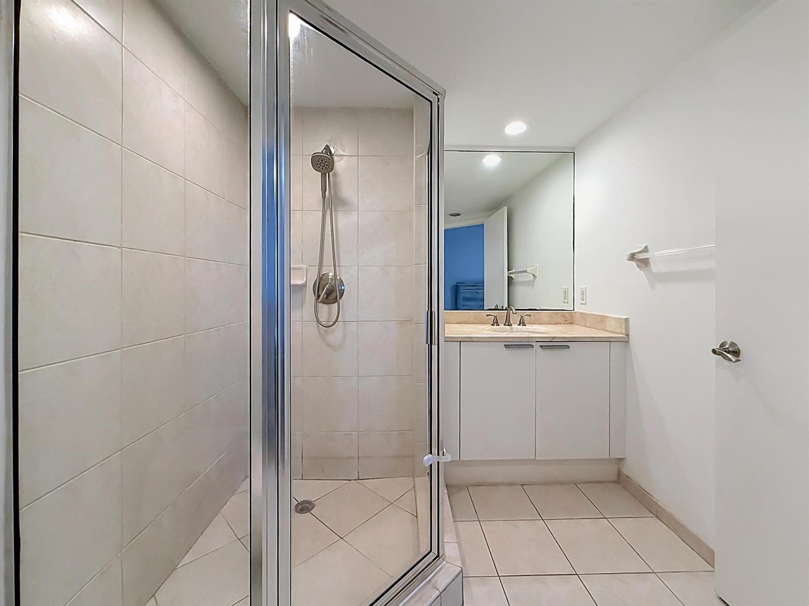 14951 Royal Oaks Lane # 505, North Miami, FL 33181 photo 10