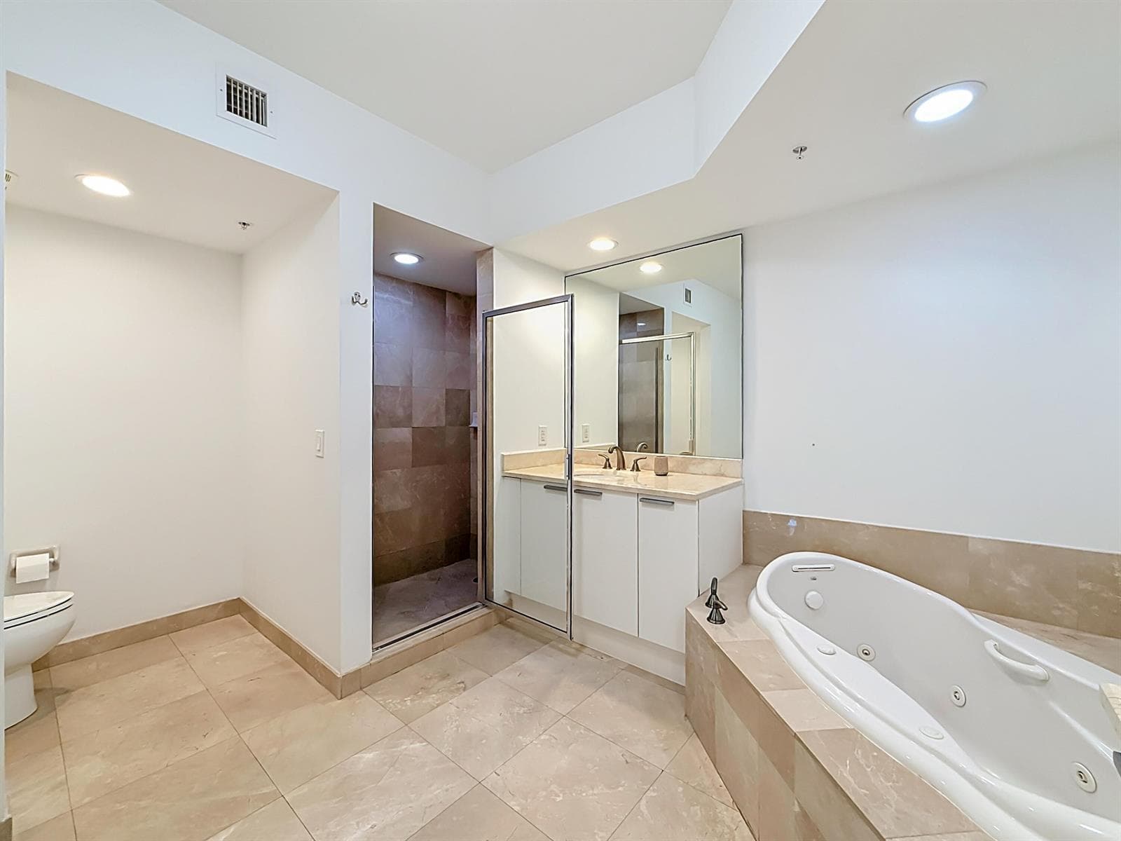 14951 Royal Oaks Lane # 505, North Miami, FL 33181 photo 11