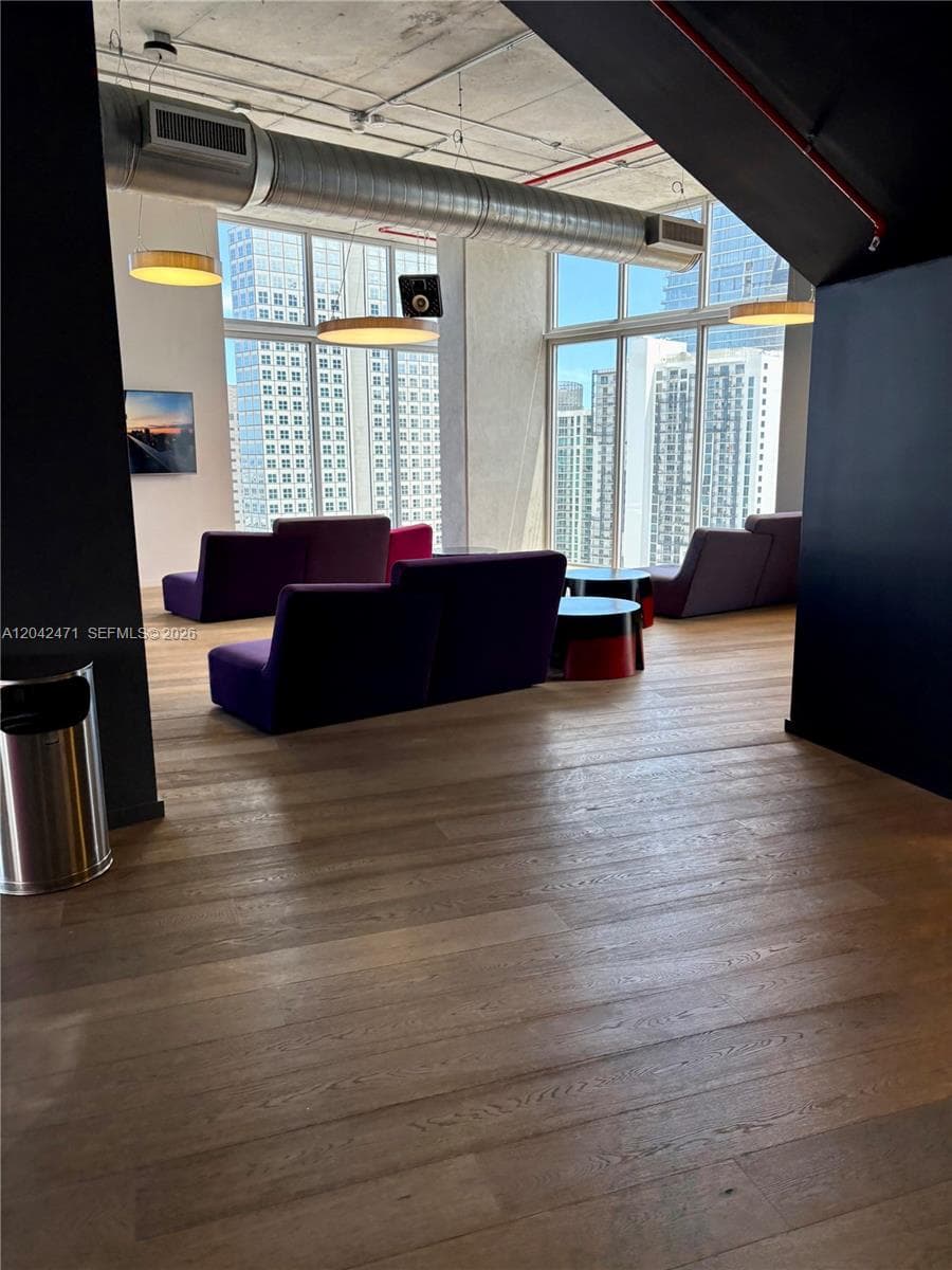 151 SE 1st St # 2401, Miami, FL 33131 photo 9