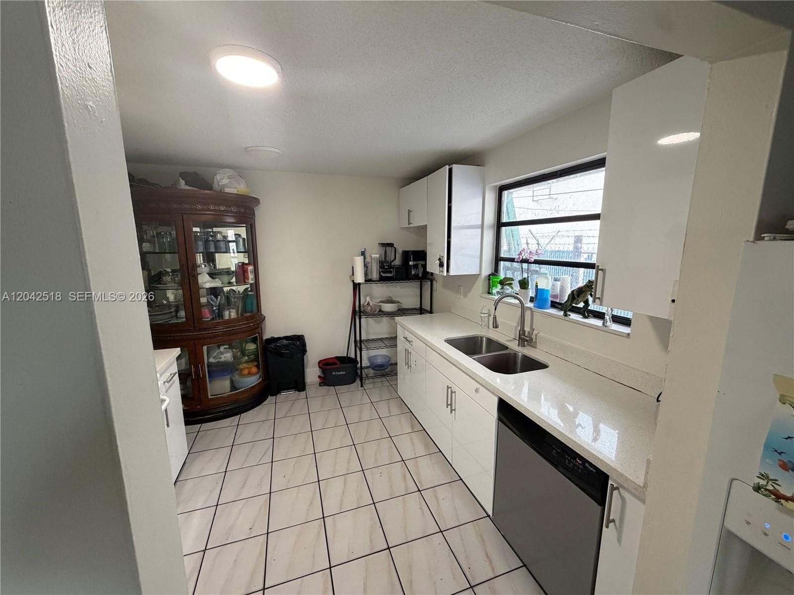 1717 NW 16th St, Miami, FL 33125 photo 8