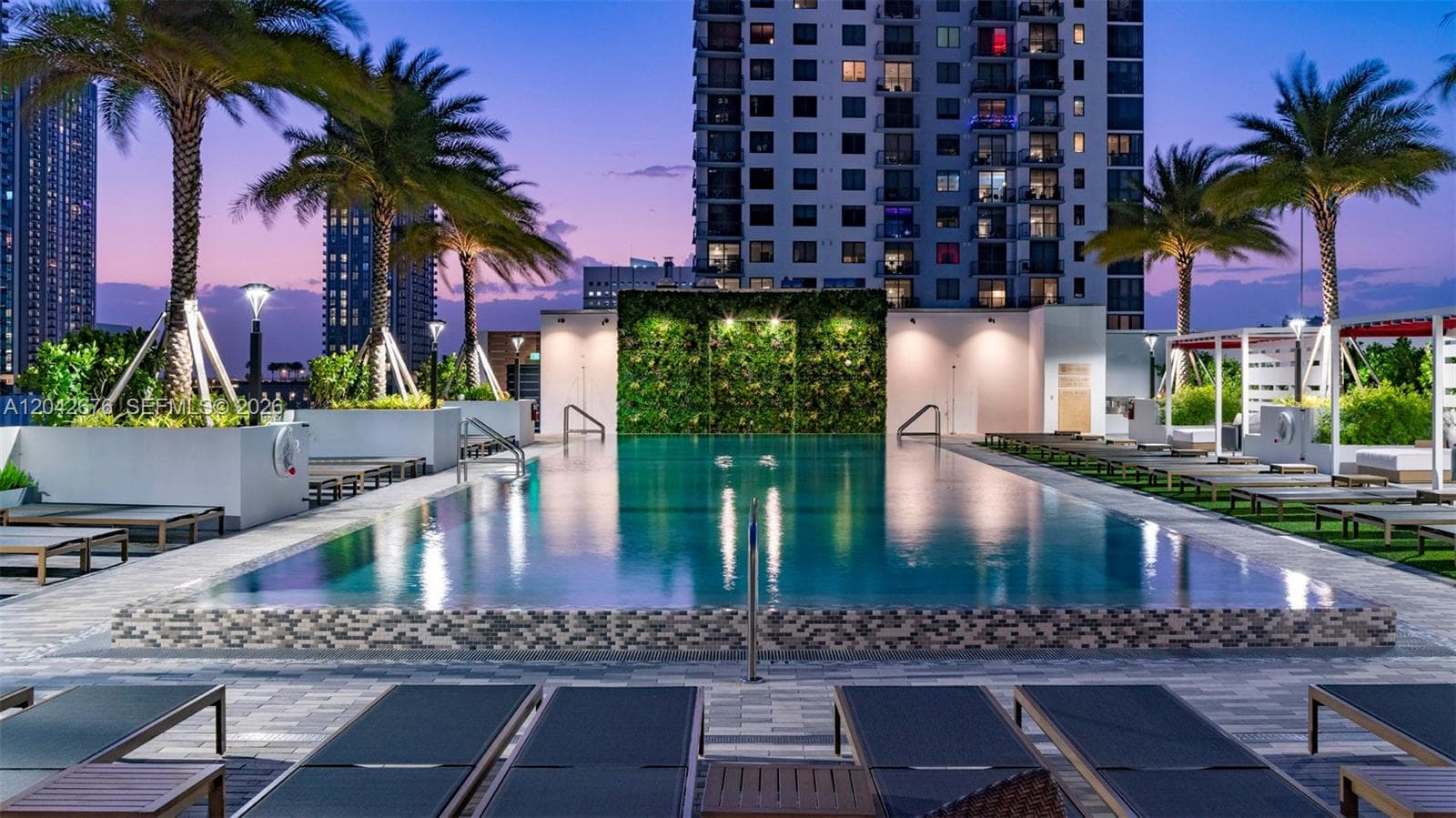 650 NE 2nd Ave # 3504, Miami, FL 33132 photo 11