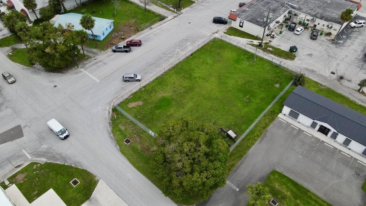 203 SW 3rd Avenue, Okeechobee, FL 34974 photo 7