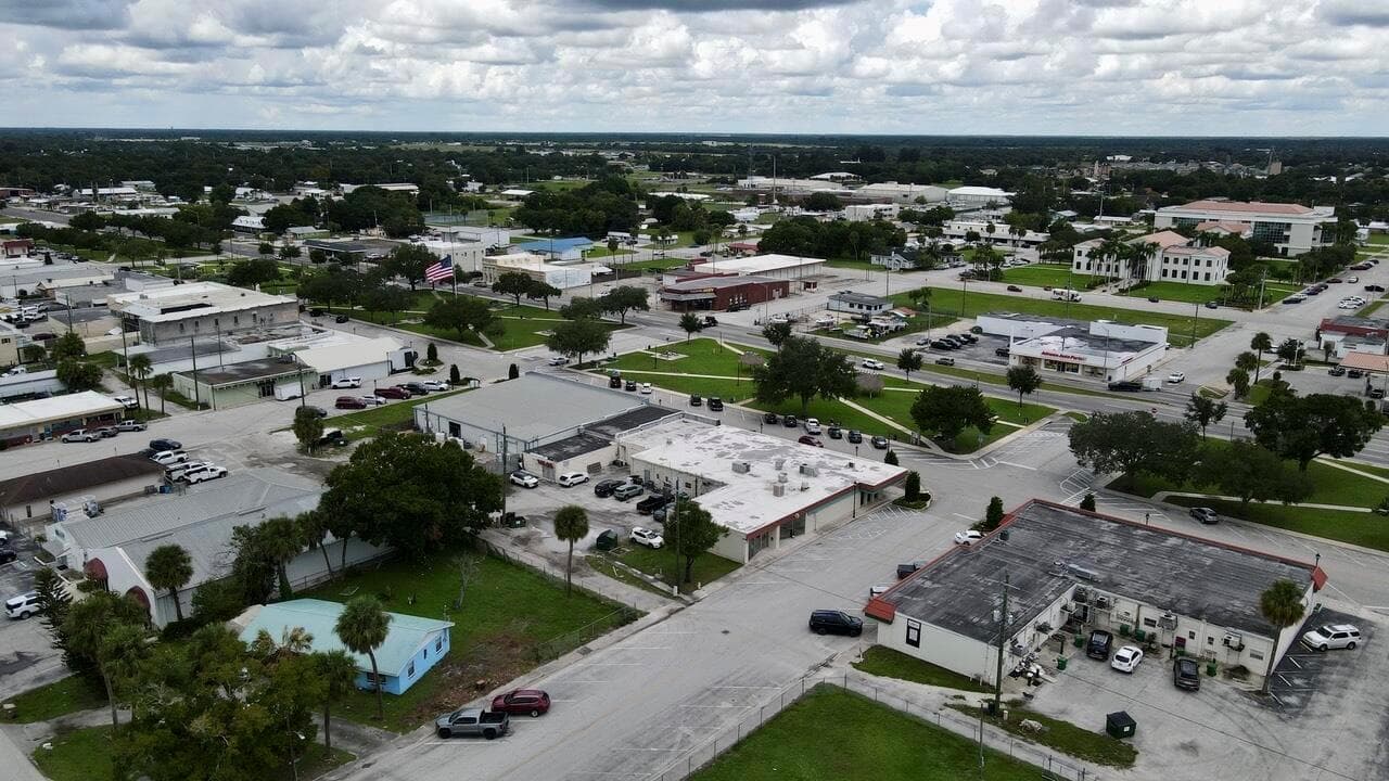 203 SW 3rd Avenue, Okeechobee, FL 34974 photo 5