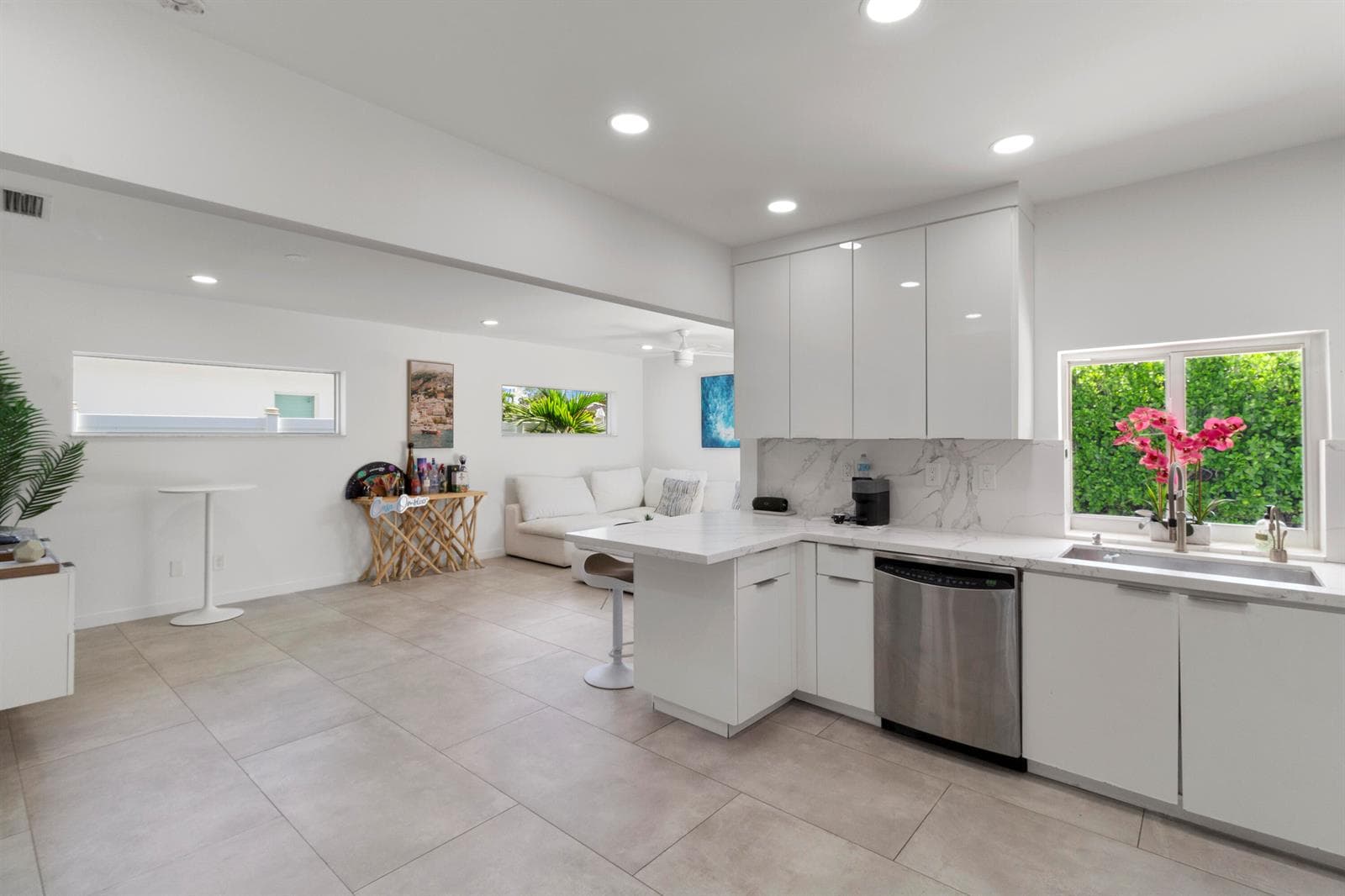 21303 NE 18th Place, Miami, FL 33179 photo 13