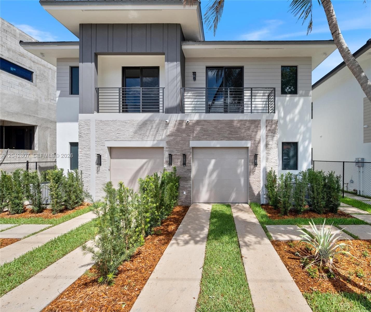 2747 SW 23rd Ter, Miami, FL 33145 photo 2