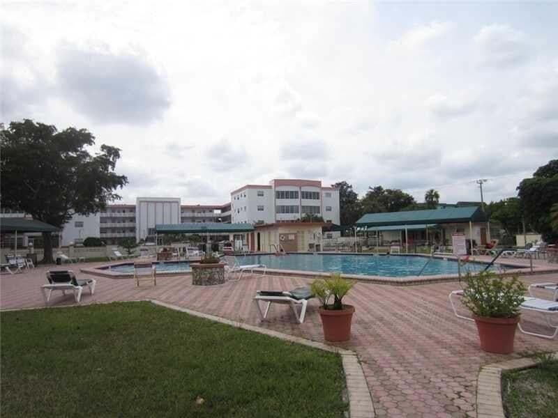 4090 NW 42nd Avenue # 105, Lauderdale Lakes, FL 33319 photo 11