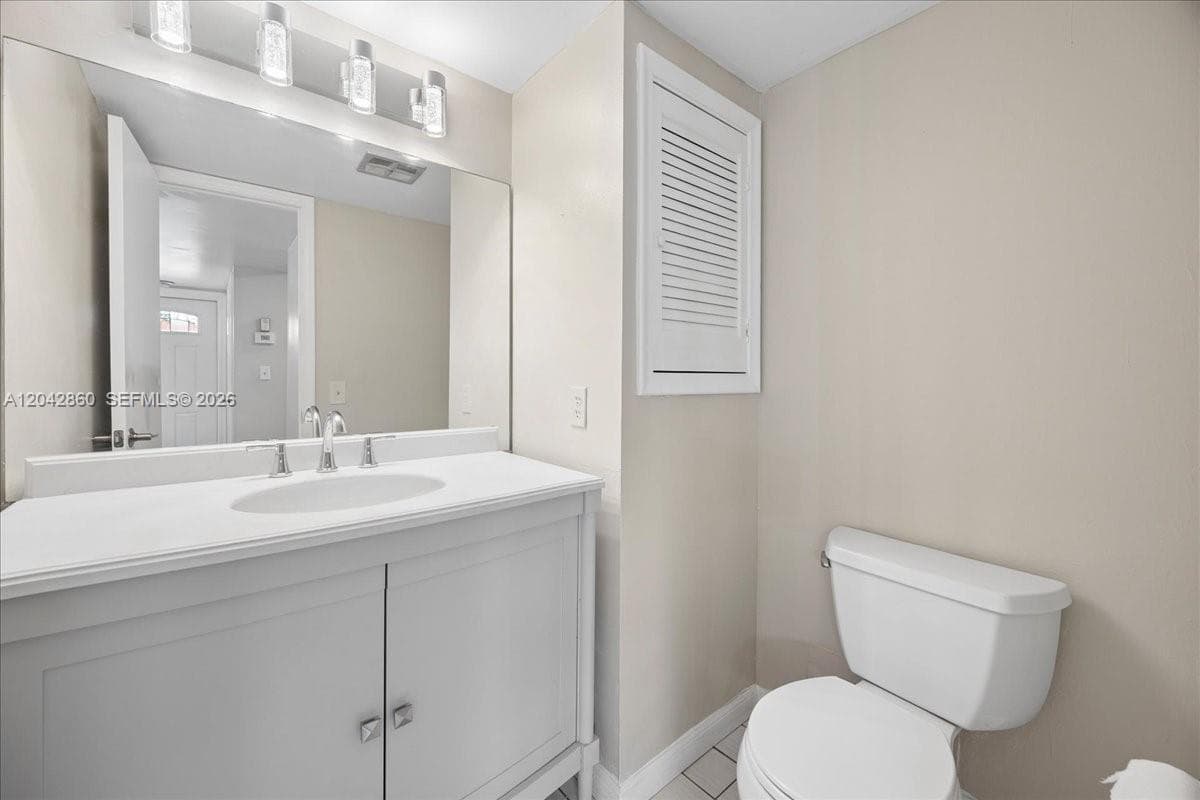 800 S Hollybrook Dr # 205, Pembroke Pines, FL 33025 photo 10