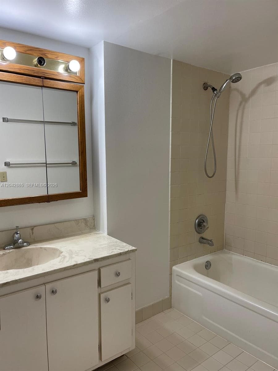 20840 San Simeon Way # 308, Miami, FL 33179 photo 6