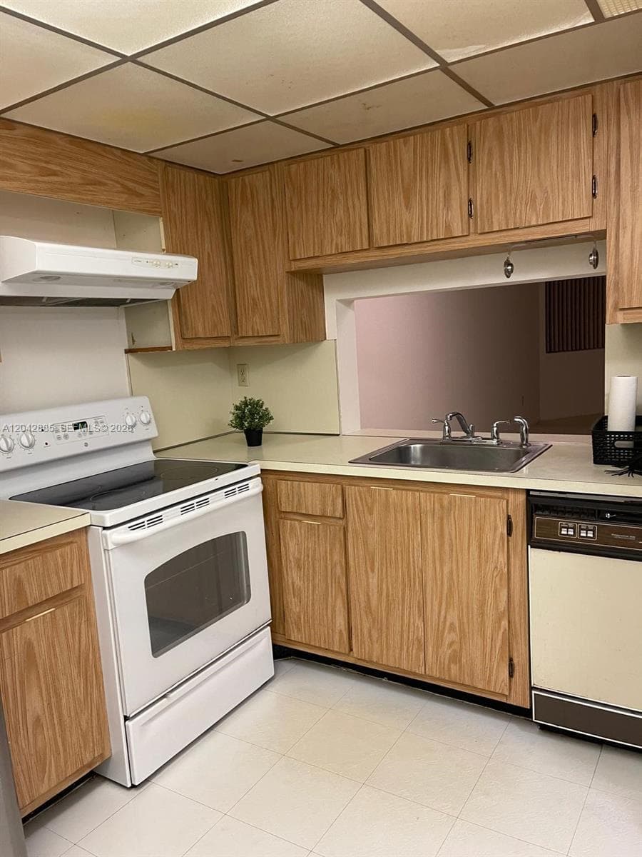 20840 San Simeon Way # 308, Miami, FL 33179 photo 4