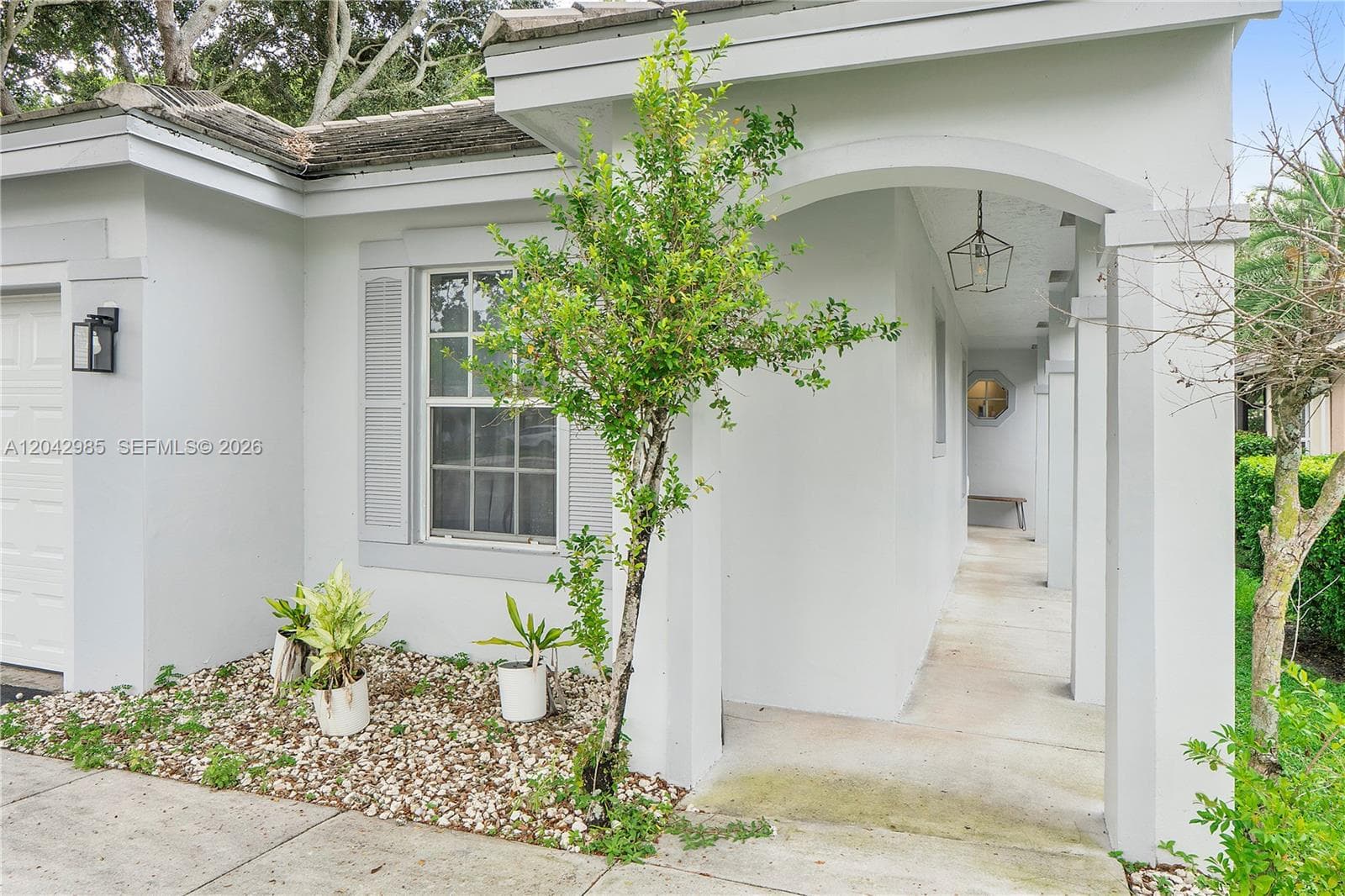 9161 Lake Park Cir N, Davie, FL 33328 photo 3