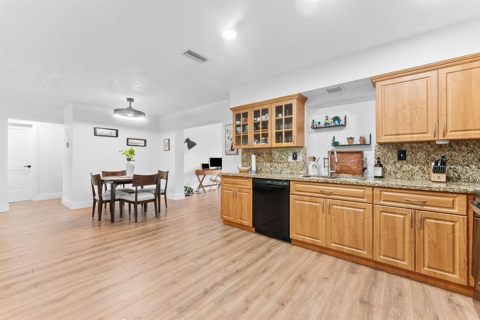 7100 NW 92nd Avenue, Tamarac, FL 33321 photo 9