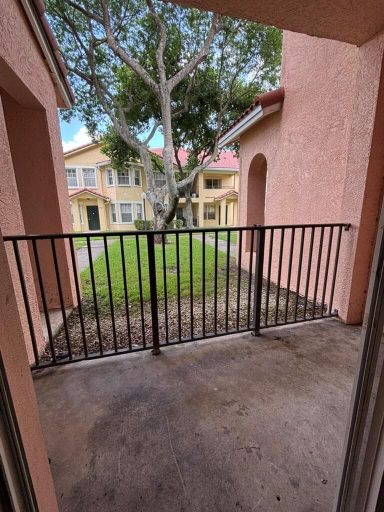 2412 Belmont Lane, North Lauderdale, FL 33068 photo 8