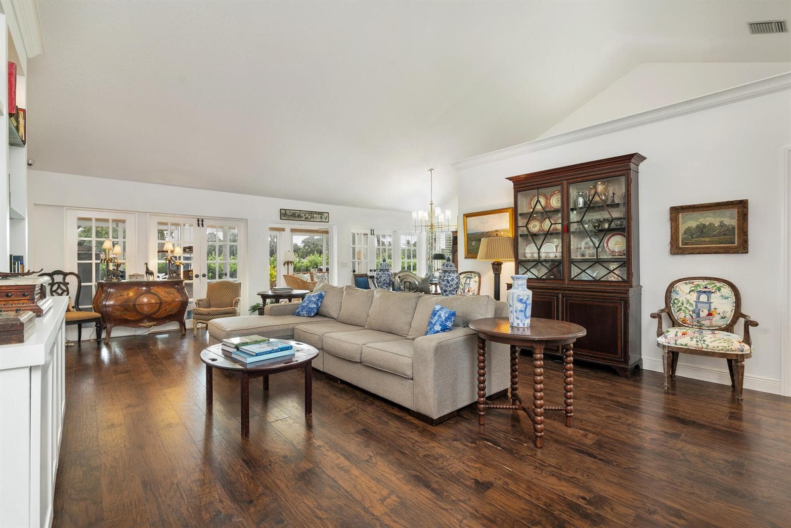 2402 Saratoga Bay Drive, West Palm Beach, FL 33409 photo 8