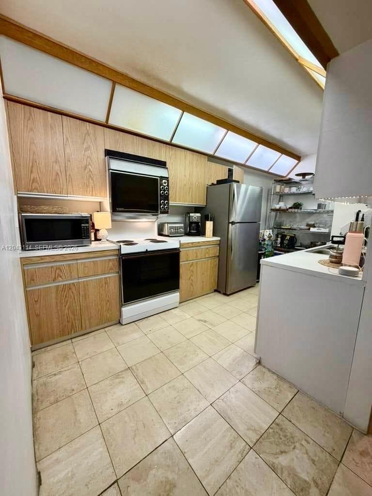 19667 Turnberry Way # 12C, Aventura, FL 33180 photo 6