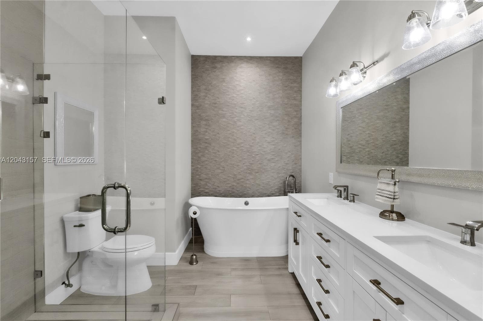 720 S Old Nob Hill Rd, Plantation, FL 33324 photo 11