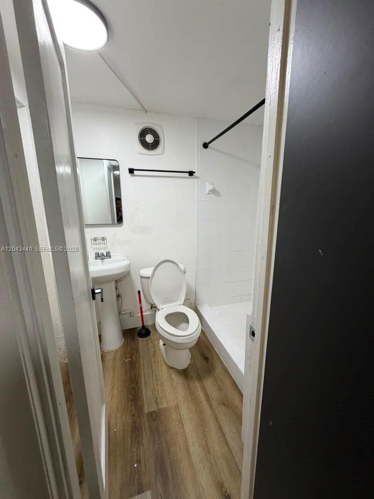 2137 NW 1st Ter # Back, Miami, FL 33125 photo 8