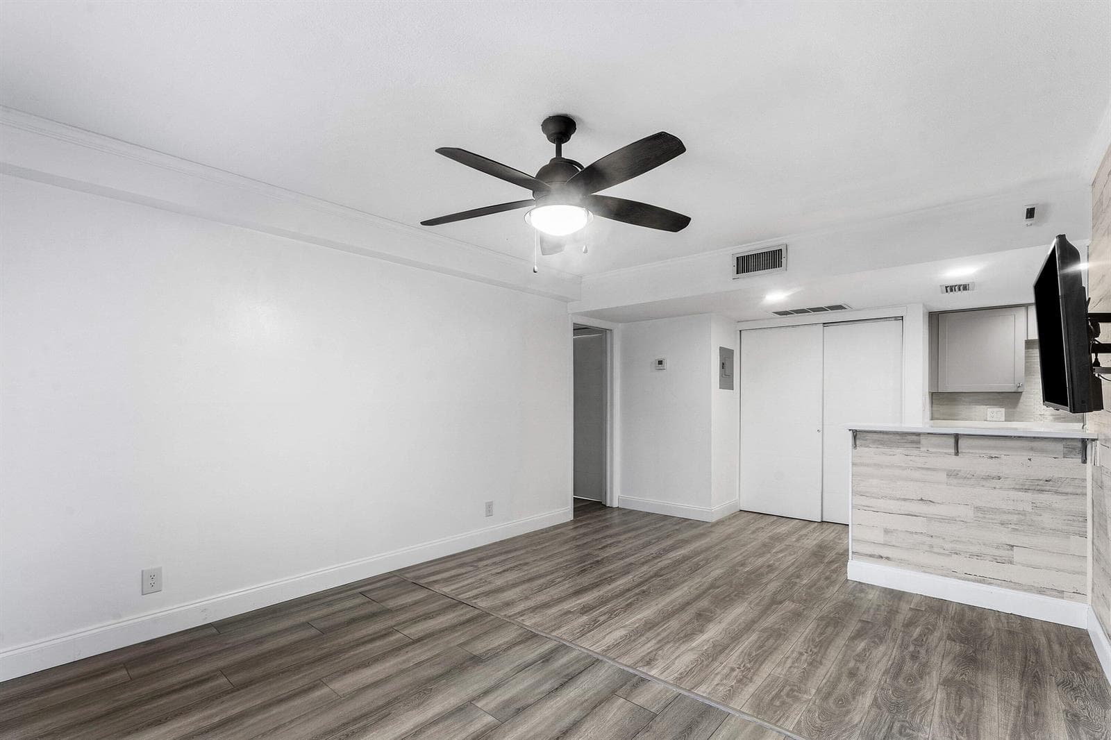 612 Executive Center Drive # 107, West Palm Beach, FL 33401 photo 12