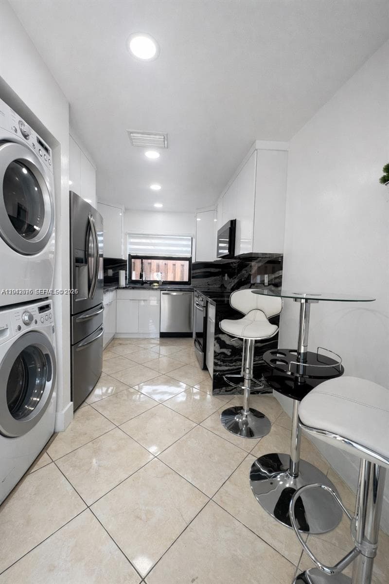 6012 NW 172nd Terr Cir, Hialeah, FL 33015 photo 7