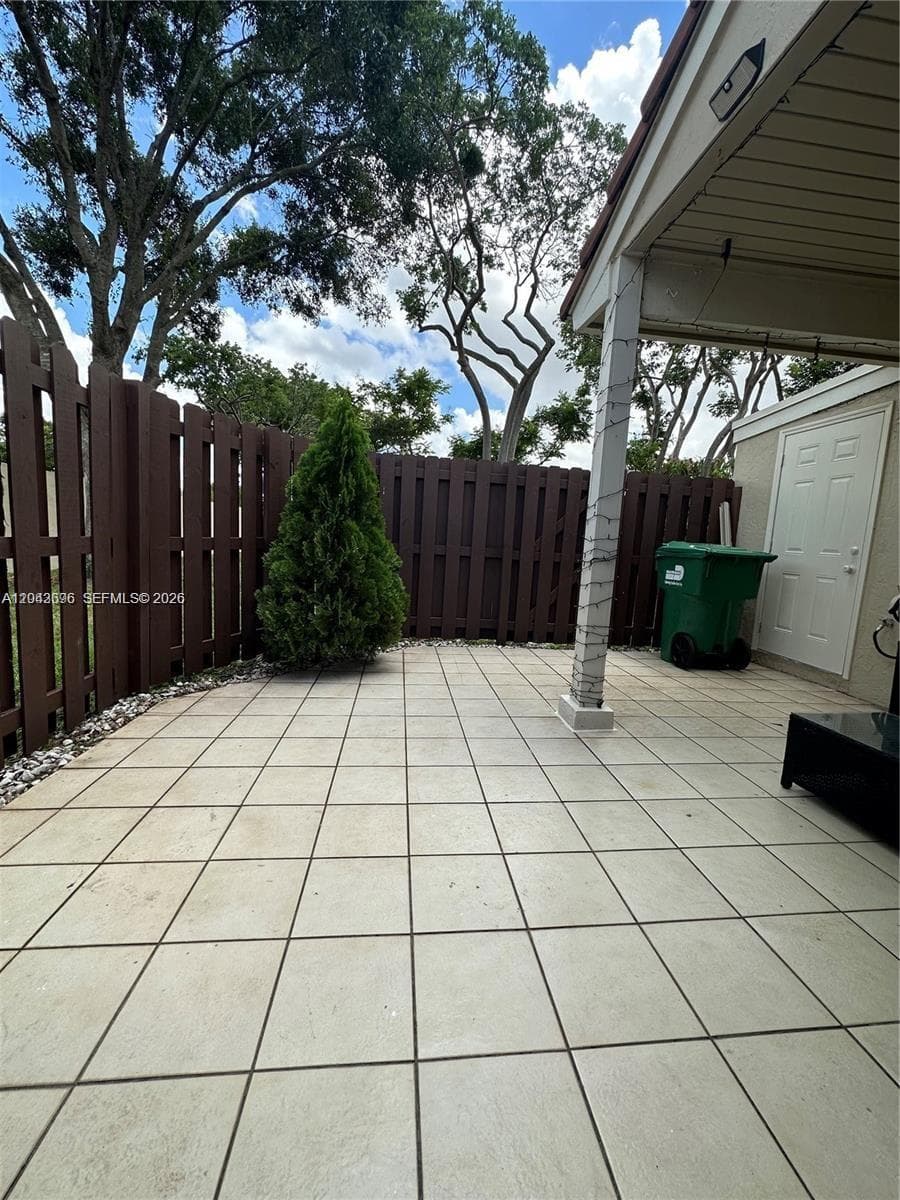 6012 NW 172nd Terr Cir, Hialeah, FL 33015 photo 11