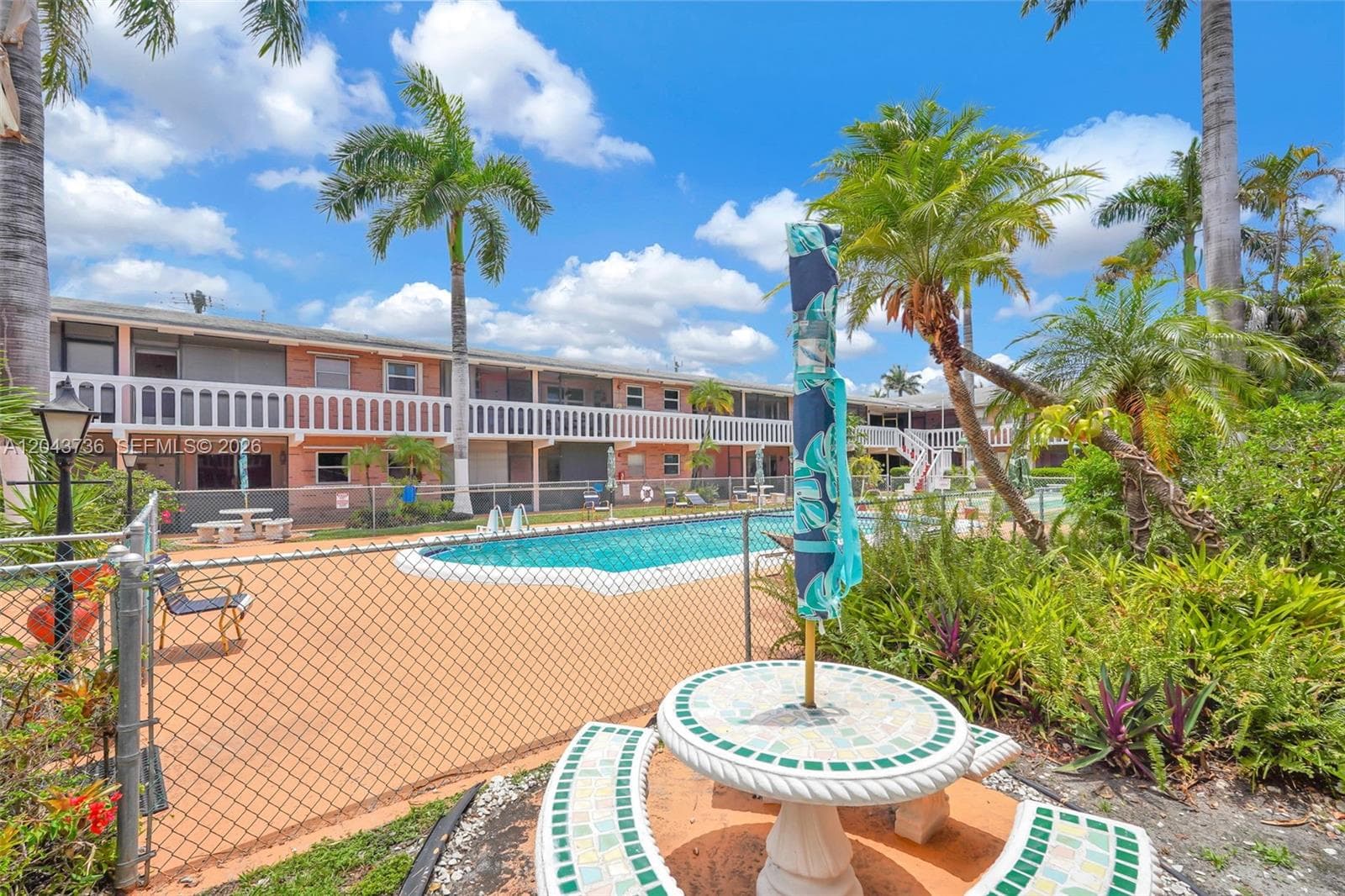 160 NE 8th Ave # 27A, Hallandale Beach, FL 33009 photo 8