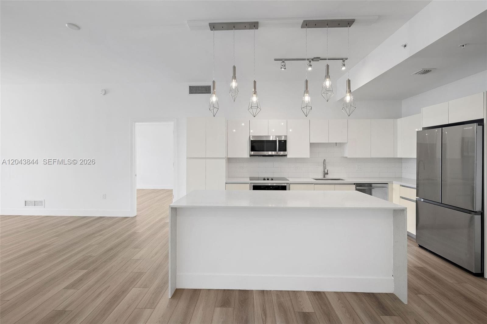 101 Diplomat Pkwy # 2009, Hallandale Beach, FL 33009 photo 4