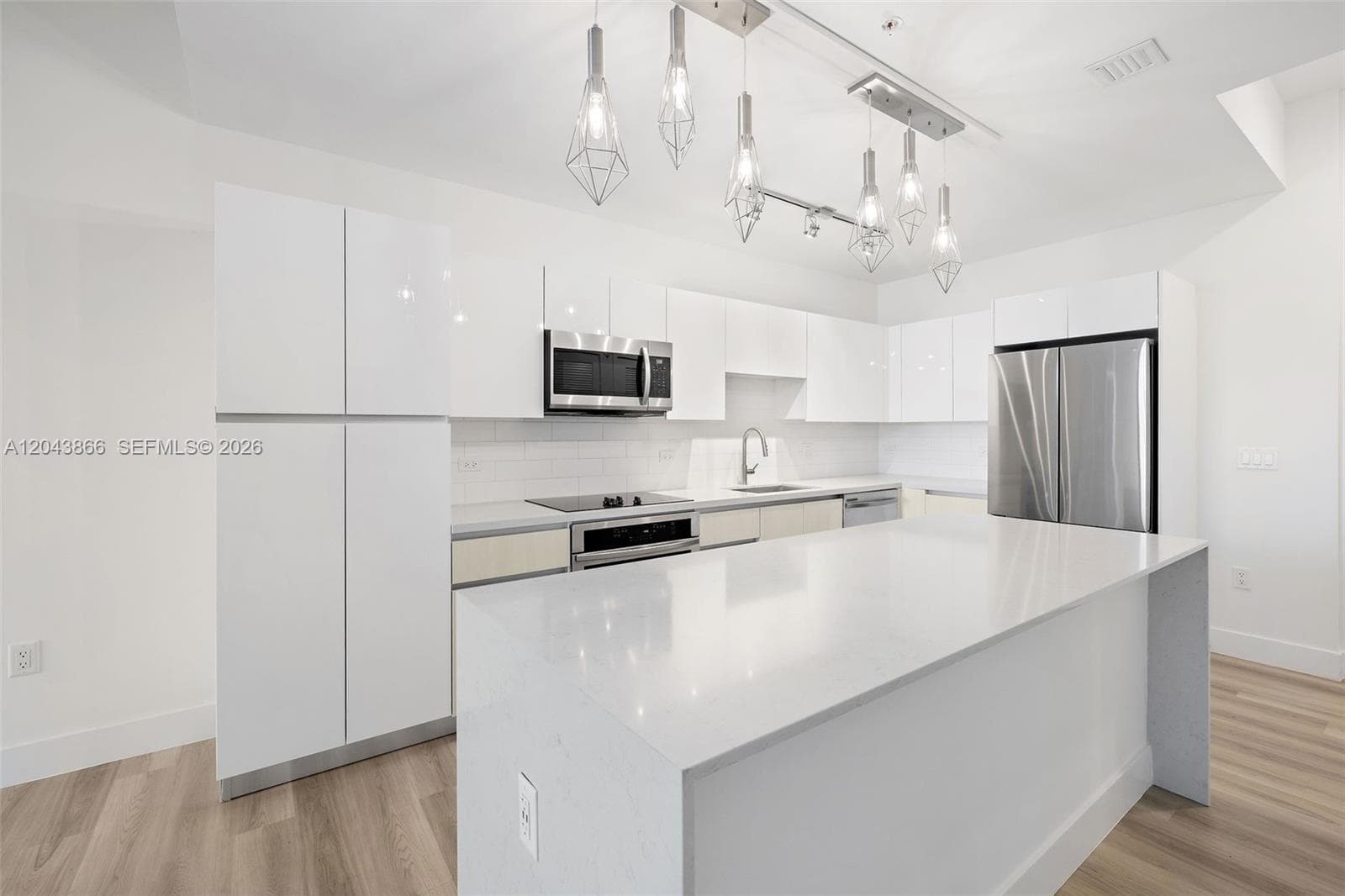 101 Diplomat Pkwy # 2304, Hallandale Beach, FL 33009 photo 6
