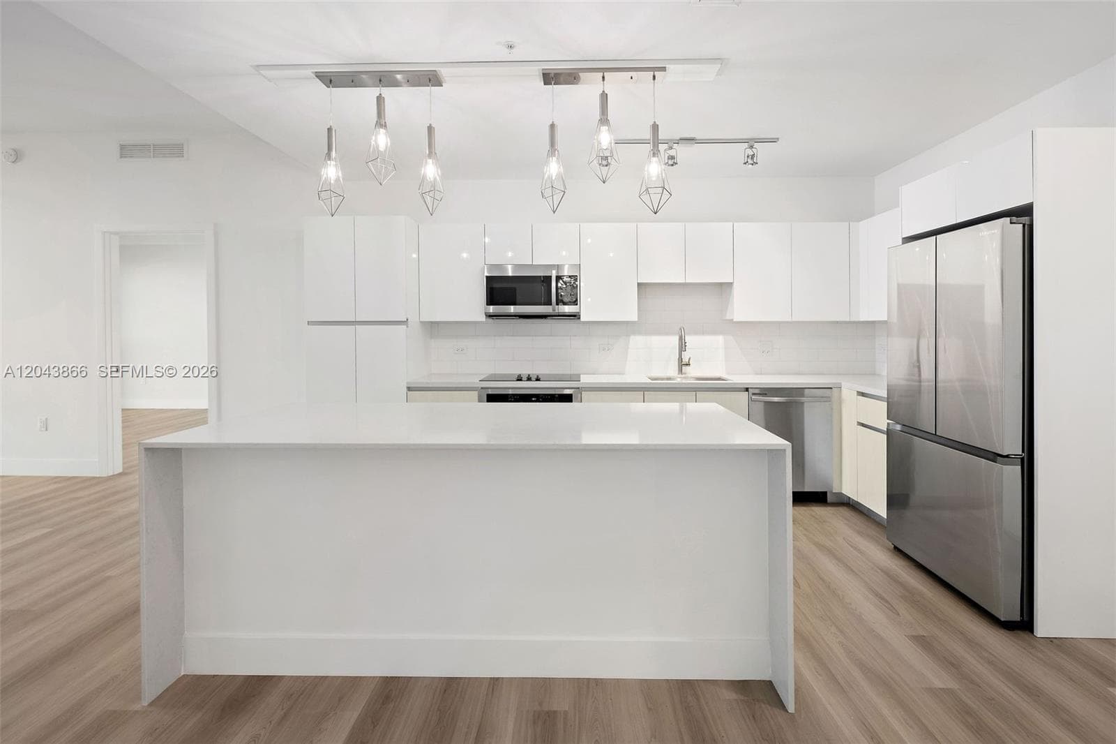 101 Diplomat Pkwy # 2304, Hallandale Beach, FL 33009 photo 5