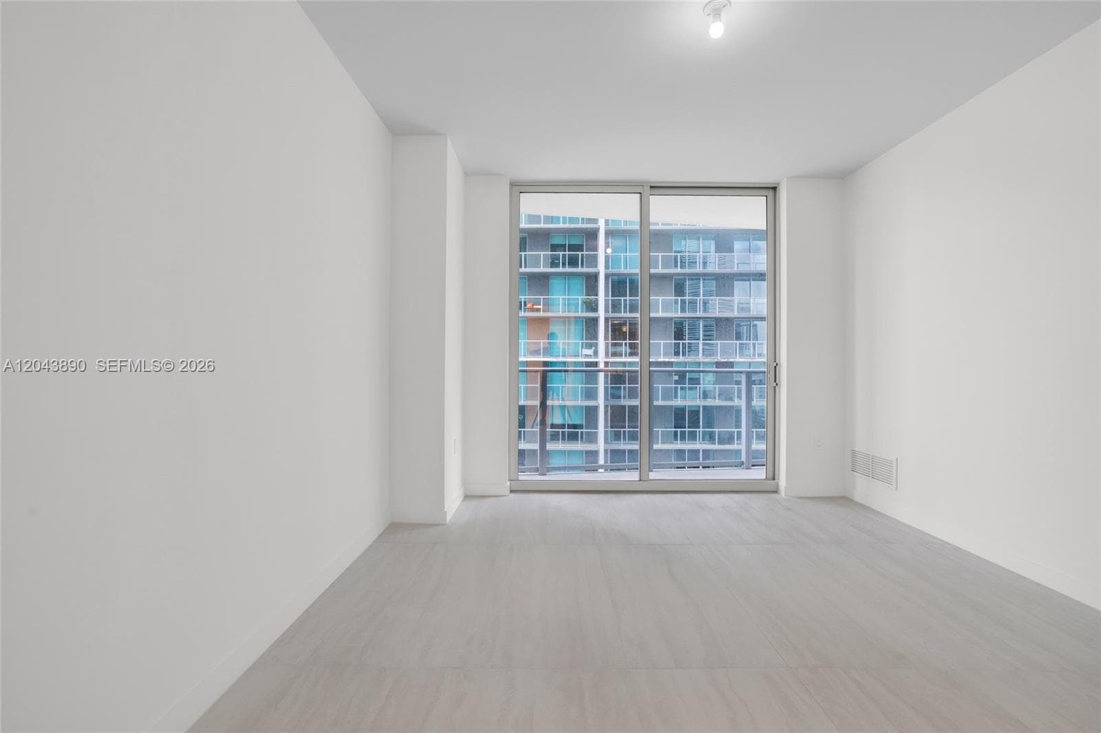 77 SE 5th Street # 1708, Miami, FL 33131 photo 9