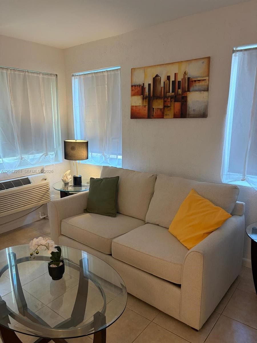 503 75th St # 517, Miami Beach, FL 33141 photo 11