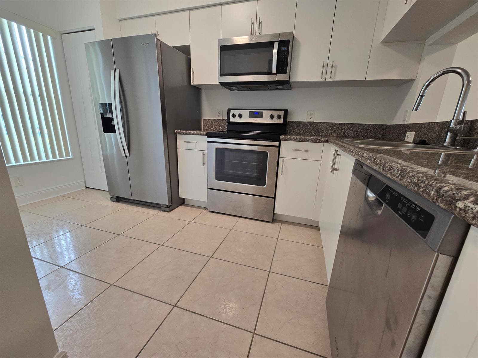 78 Simonton Circle, Weston, FL 33326 photo 5