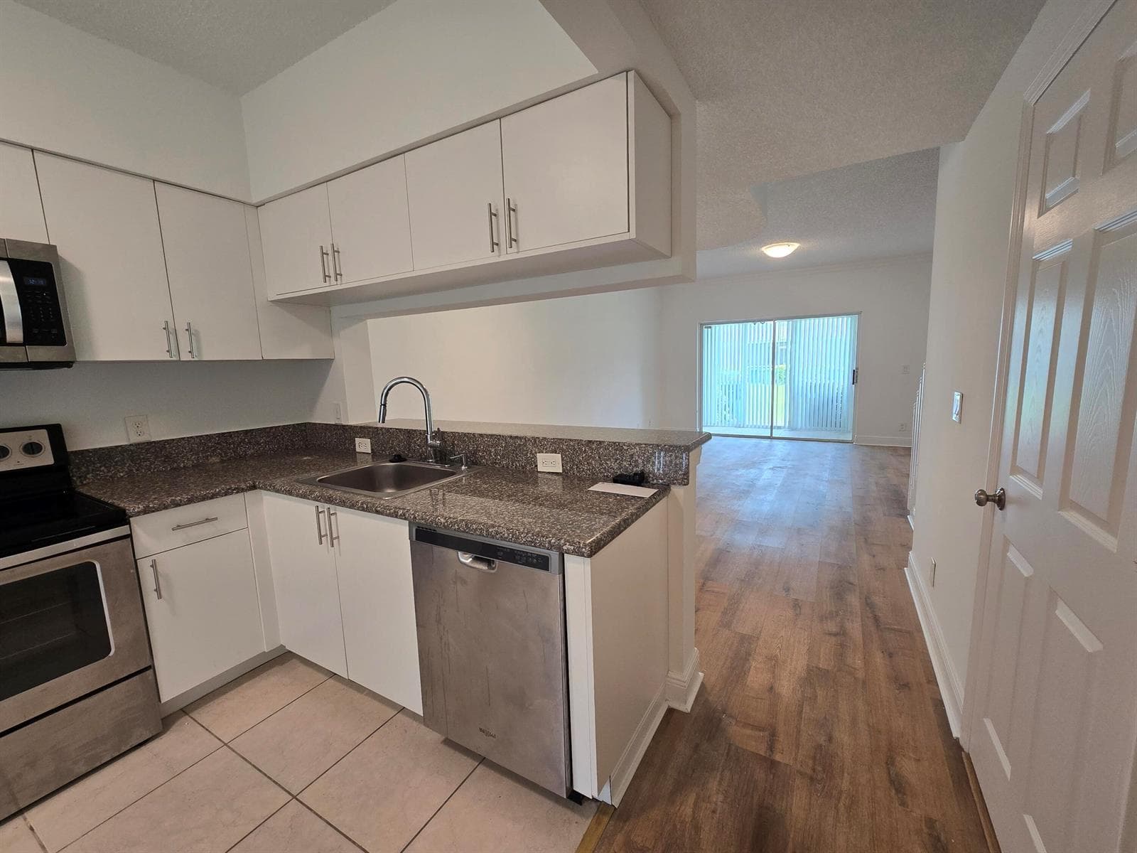 78 Simonton Circle, Weston, FL 33326 photo 4