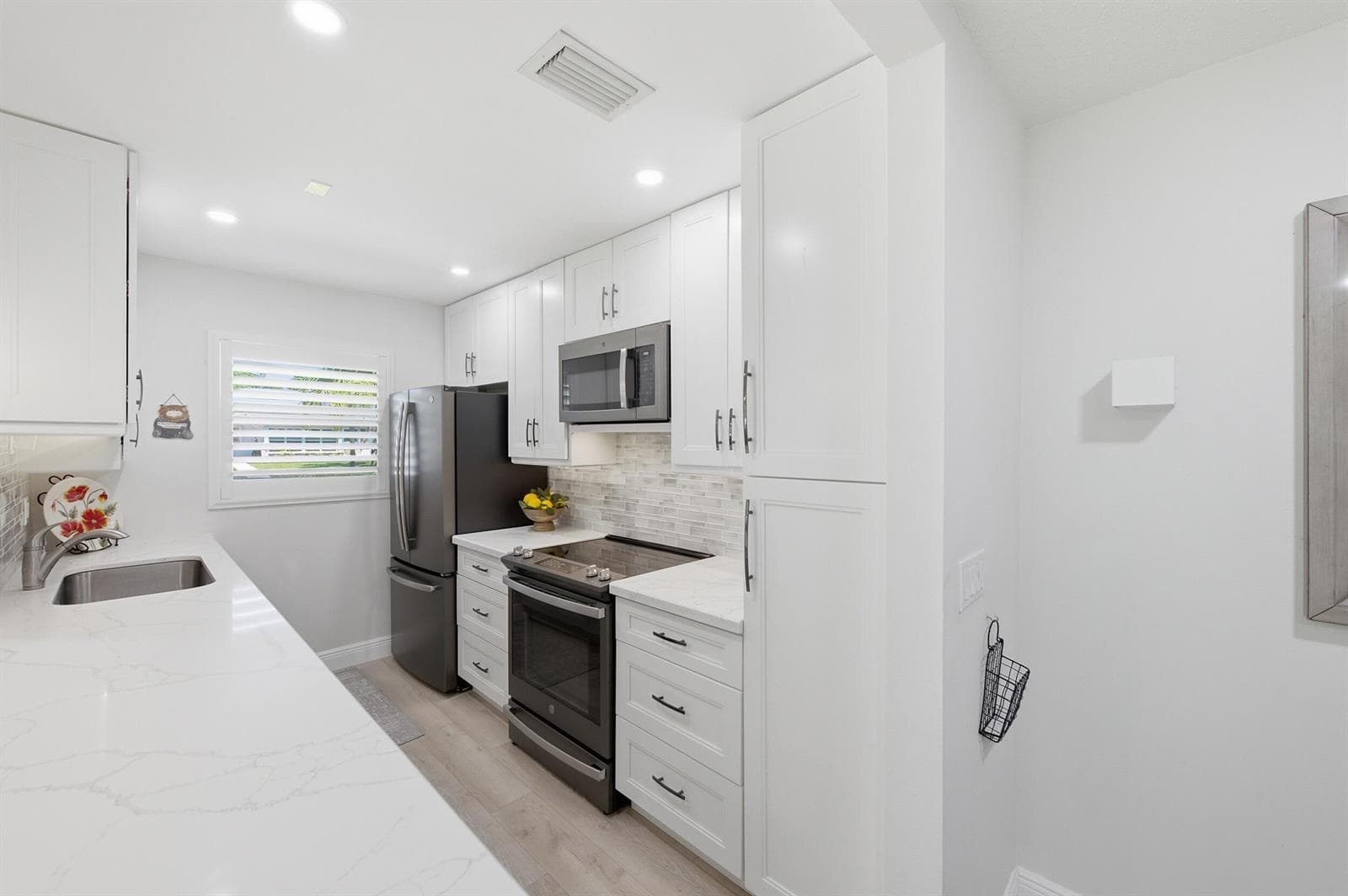 957 Circle Drive # D, Delray Beach, FL 33445 photo 8