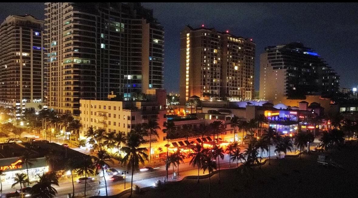 3000 Riomar Street # 210, Fort Lauderdale, FL 33304 photo 9