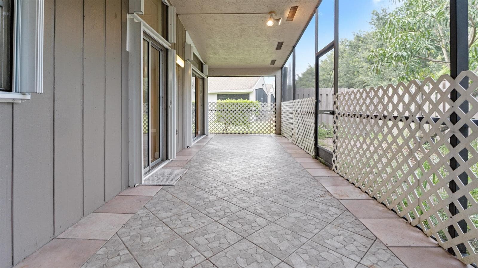 570 Woodgate Circle # A, Sunrise, FL 33326 photo 13