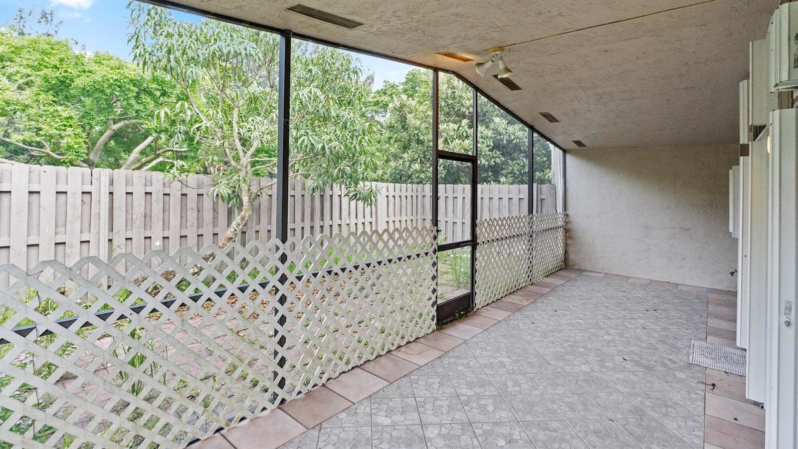 570 Woodgate Circle # A, Sunrise, FL 33326 photo 12