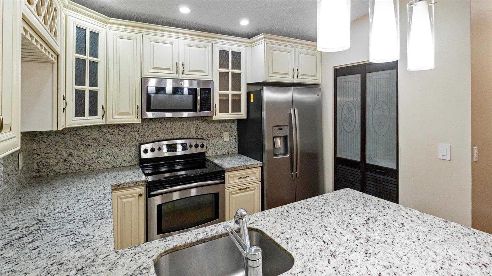 570 Woodgate Circle # A, Sunrise, FL 33326 photo 9