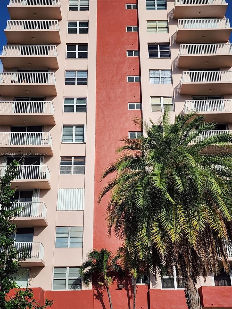 3161 S Ocean Dr # 404, Hallandale Beach, FL 33009 photo 3