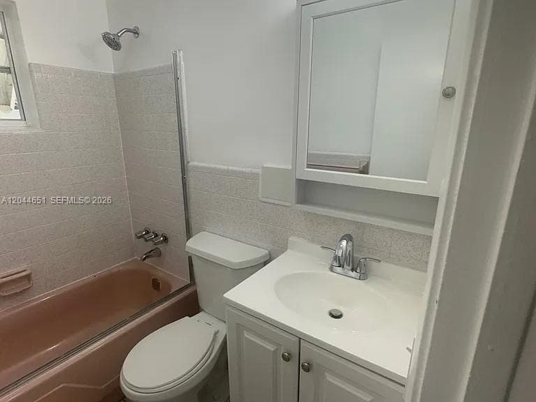 2407 Mckinley St # 2, Hollywood, FL 33020 photo 10