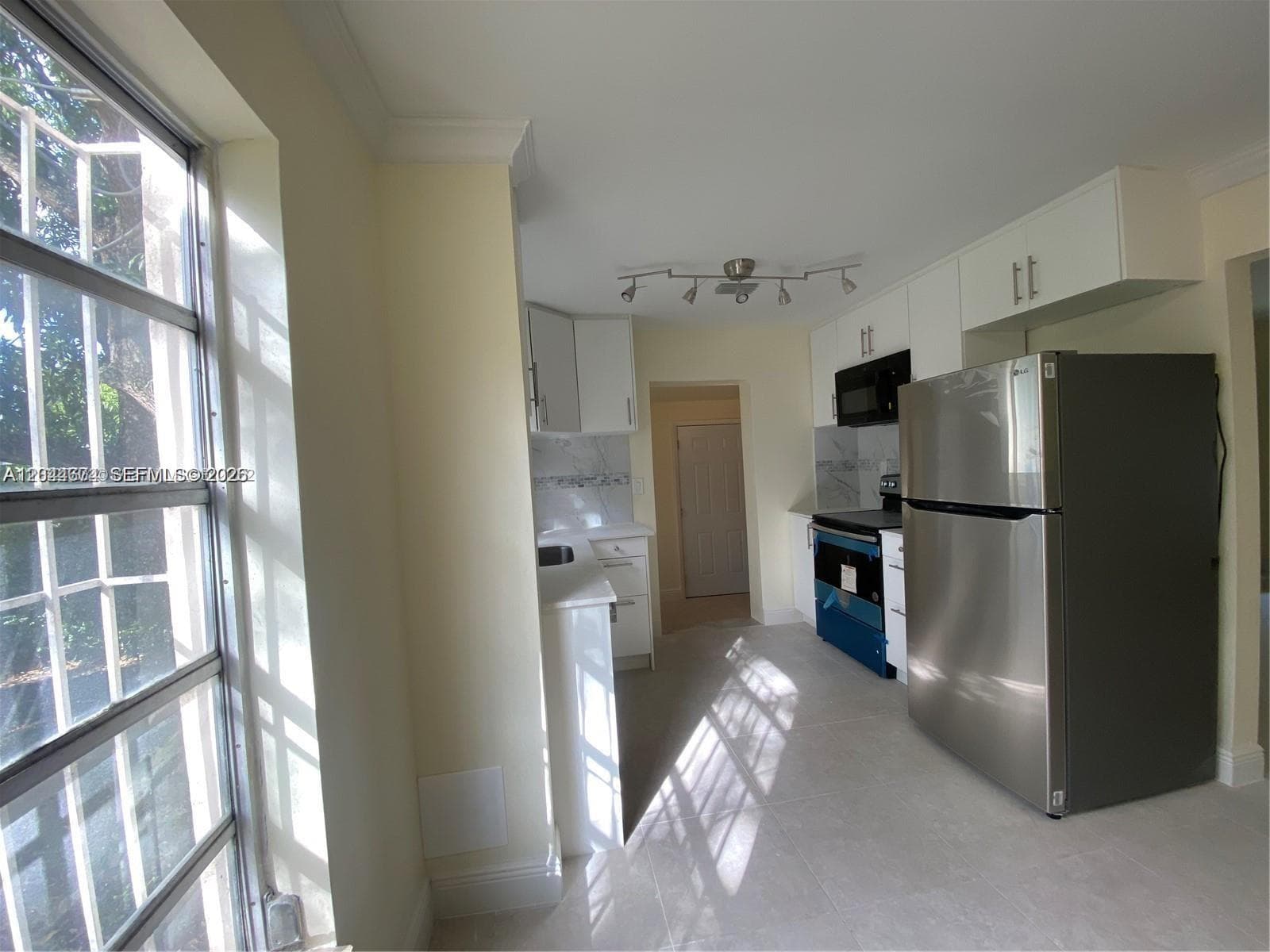 170 NW 49th St, Miami, FL 33127 photo 6
