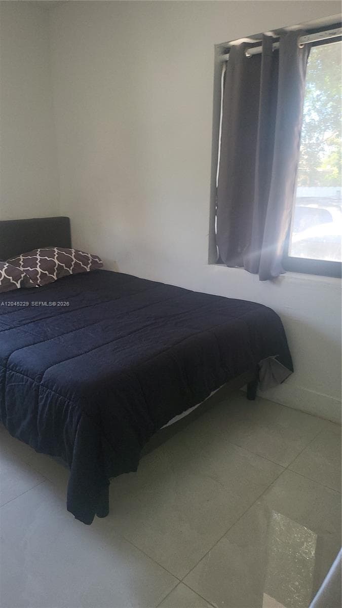 2467 NW 95th Ter # Front, Miami, FL 33147 photo 9
