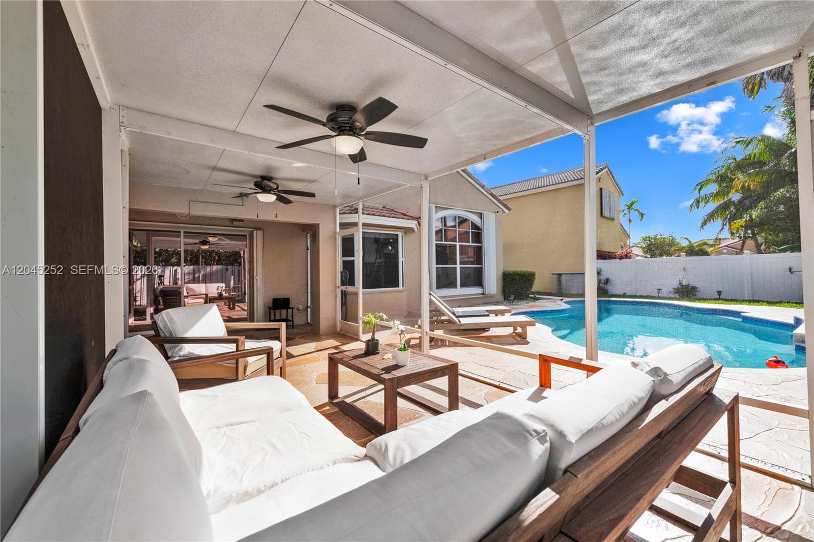 18910 NW 10th Ter, Pembroke Pines, FL 33029 photo 12