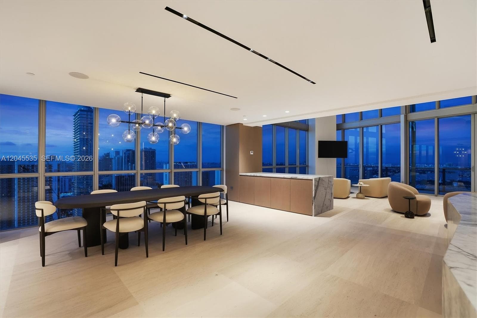 1100 Biscayne Blvd # 3906, Miami, FL 33132
