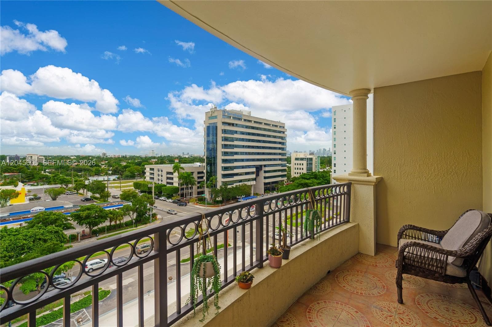 3232 SW 22nd Ter # 804, Miami, FL 33145 photo 8