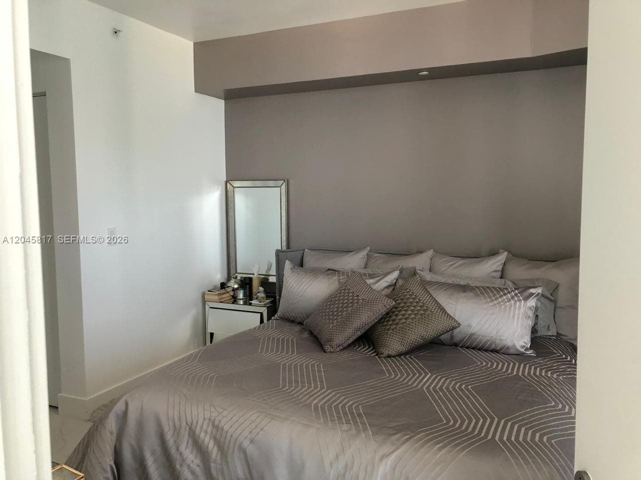 1300 S Miami Ave # 3703, Miami, FL 33130 photo 4